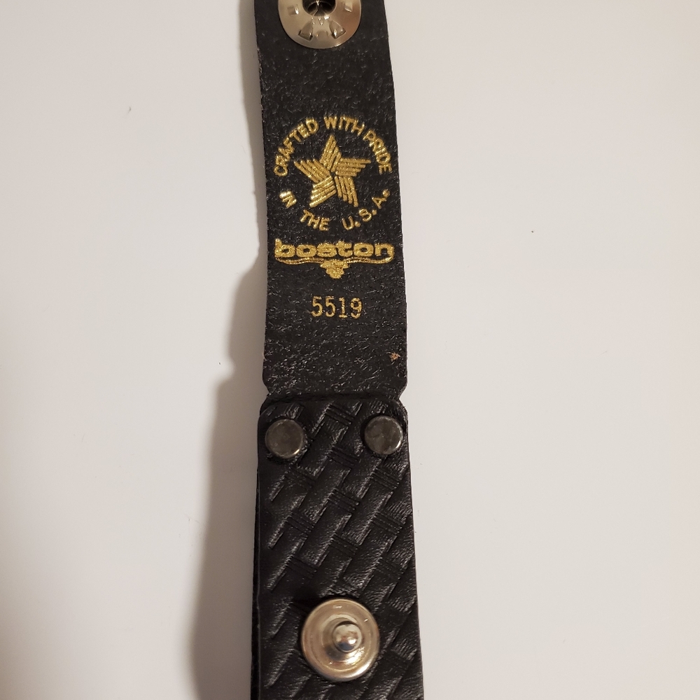 Boston Leather 5519 Handcuff strap black